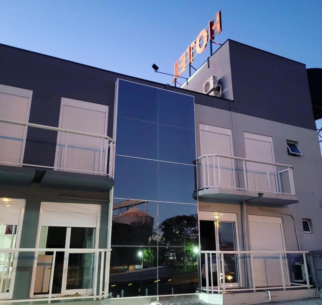 Hotel Veneza Scorsatto Passo Fundo Eksteriør billede